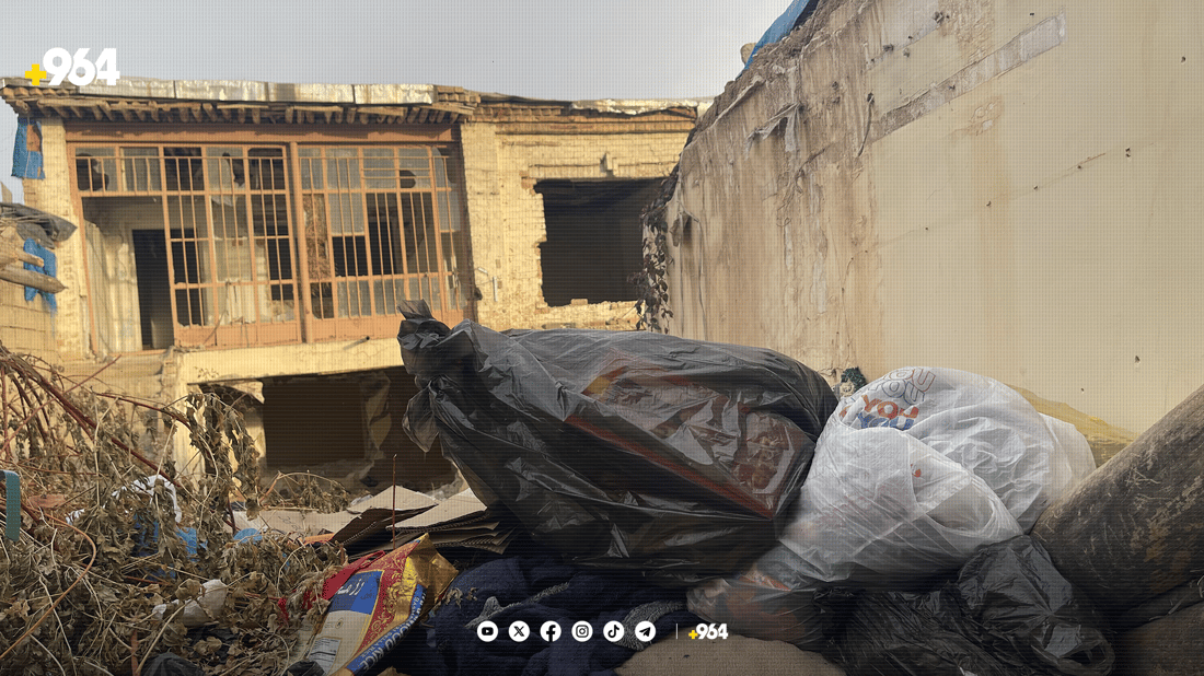 خۆڵ و خاشاک سیمای جوان و کەلەپووریی خانووەکانی گەڕەکی .
شێخانی تێکداوە.
فۆتۆ:964