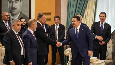 كتلة السوداني متعجبة من مصطفى الكاظمي!.. العصائب والحكيم معنا ولا قرار لحمودي