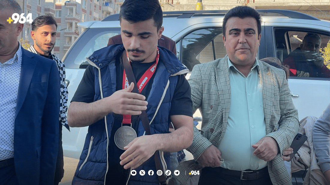 گەنجێکی دهۆک لە یارییە جەنگییەکانی ئاسیا مەیدالیای زیوی بردەوە