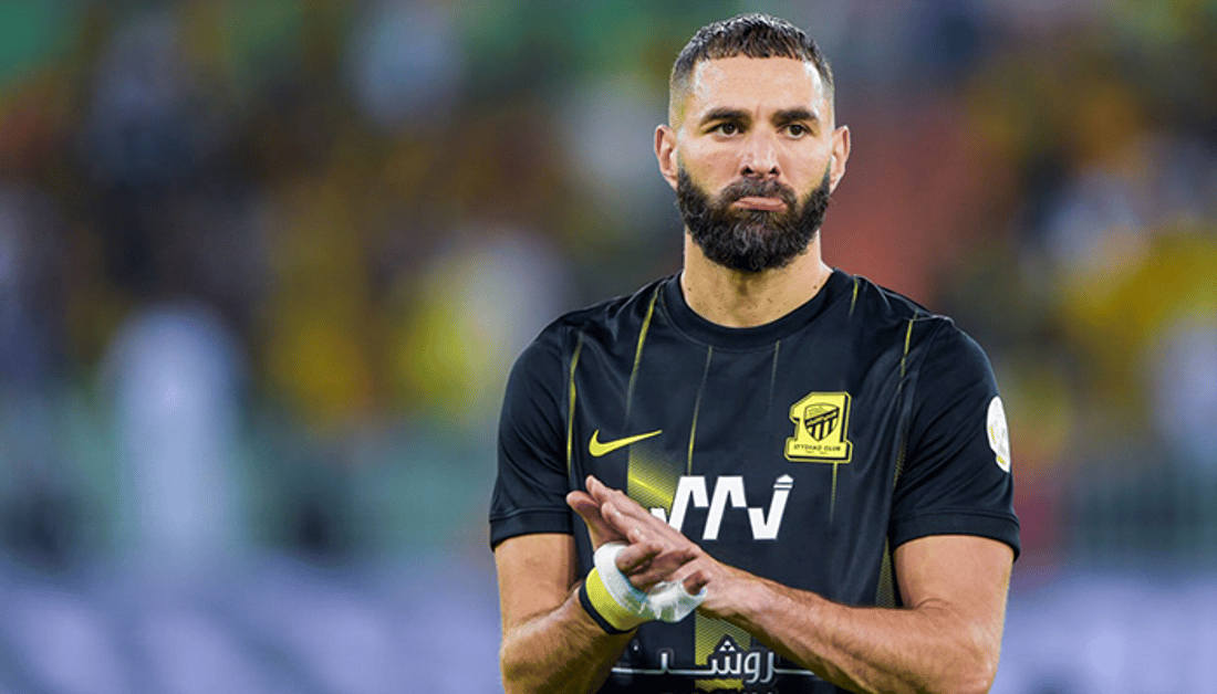 بنزیما کەڵەشاخ دەکات یان یاری؟