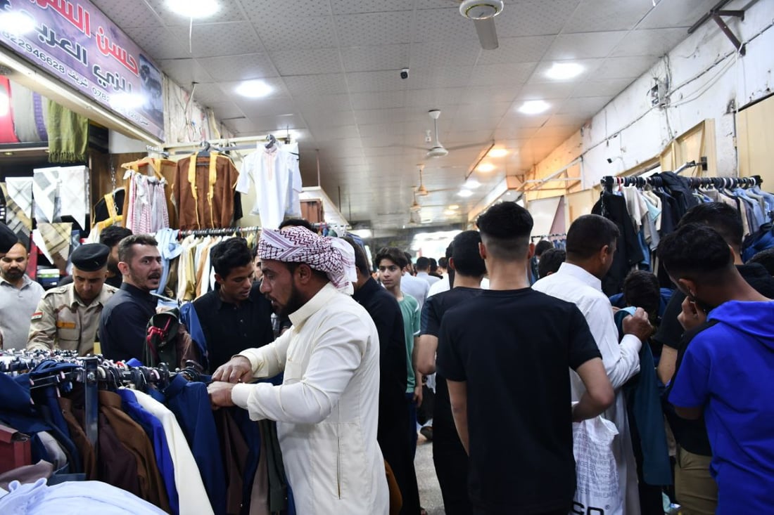صور: الشرطة تنتشر في مدينة القائم.. أسواق مزدحمة حتى منتصف الليل أواخر رمضان