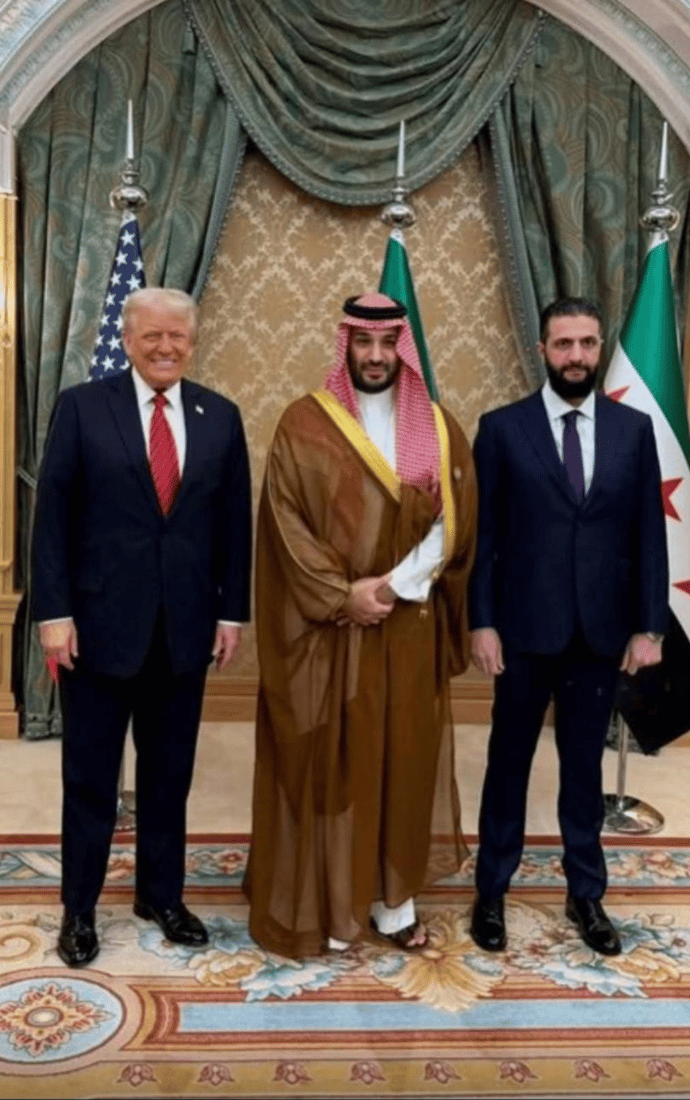 الصور الأولى للقاء ترامب والشرع في الرياض