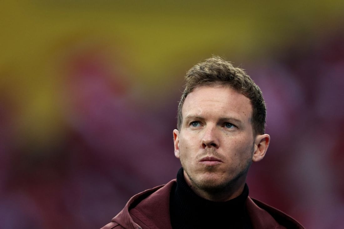 راهێنه‌ری ئه‌ڵمانیا هه‌ر له‌ شوێنی خۆیدا ده‌مێنێته‌وه‌