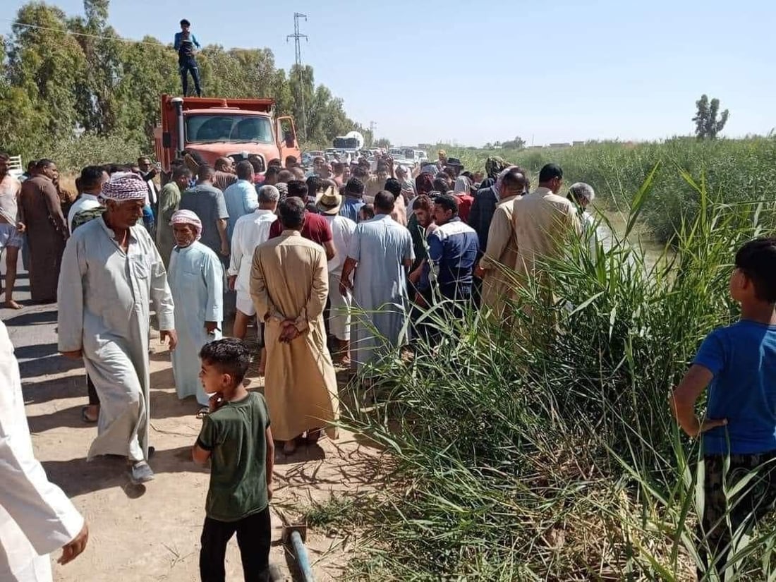 غرق شاب ونجاة 4 من أقاربه بسقوط سيارة في مشروع ماء الحويجة (صور)