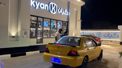 كربلاء مزدحمة ليلاً أمام الوكالة السعودية.. أبو بكر يقارن مع ذوق أربيل والرياض