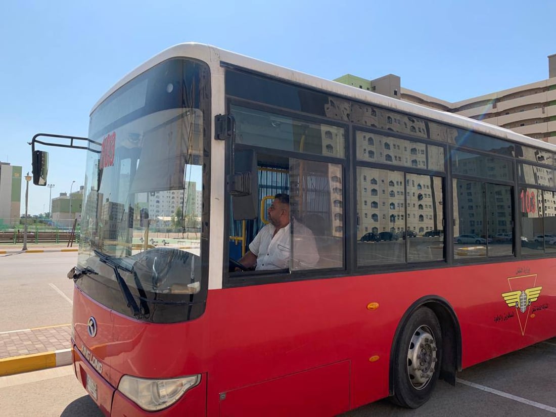 بسماية: الباص الأحمر يعود إلى المدينة بعد غياب دام عاماً.. بانتظار وصول أول دفعة حافلات