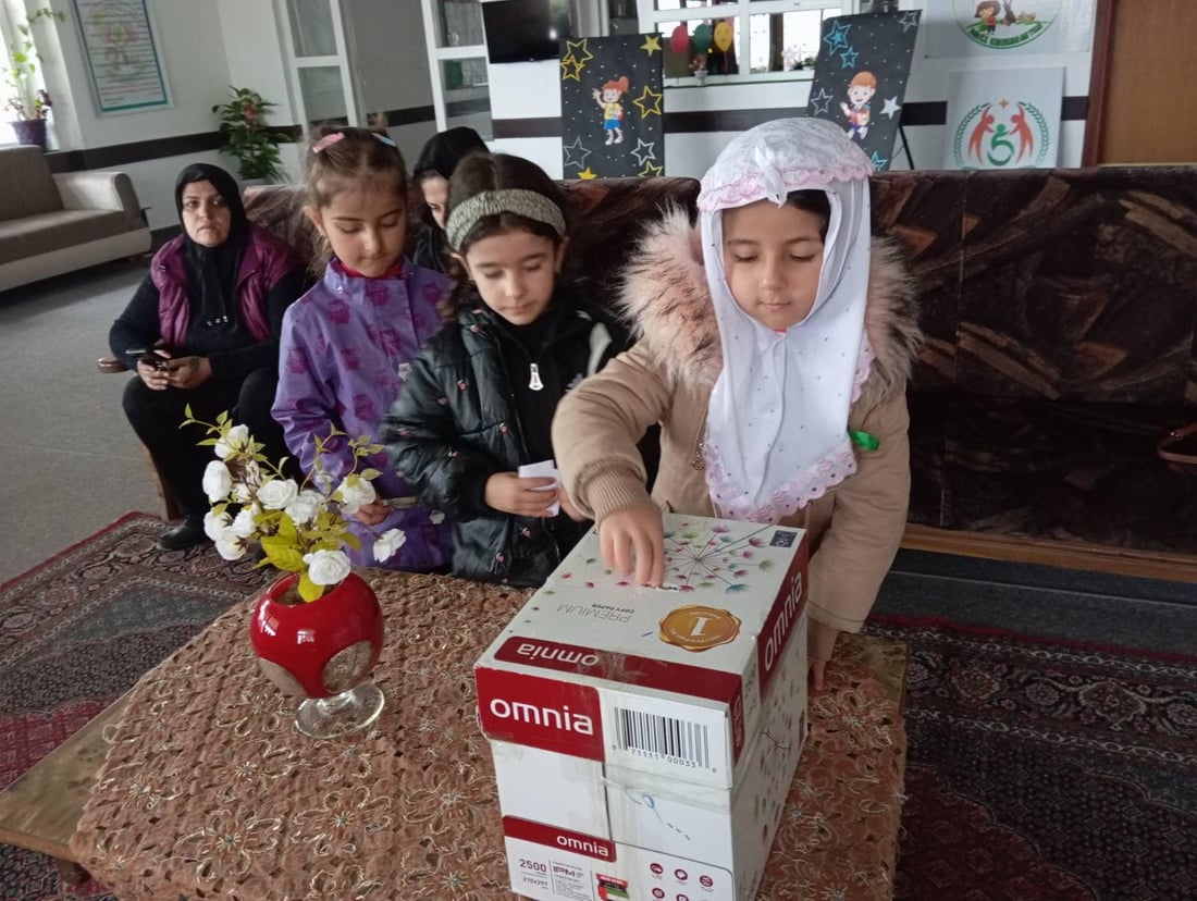 لە باخچەیەکی منداڵان پارە بۆ نەخۆشانی شێرپەنجە کۆدەکرێتەوە