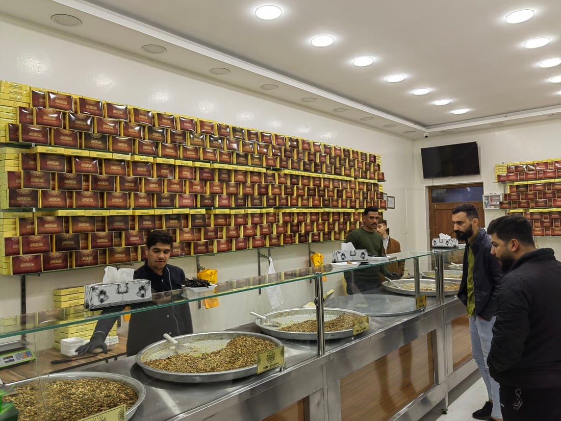 صور: دهين النجف في الموصل “أيمن وأيسر”.. عام على نقل التجربة والإقبال ممتاز!