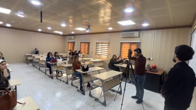 کارکردنی پەیامنێرانی 964 وەک وانەیەک لە بەشی میدیا دەخوێندرێت