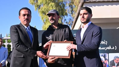 خەڵاتی دەستپاكی “فرسەت سۆفی” بە كرێكارێک درا