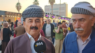 حەیرانبێژانی کۆن وەسفی حەیران دەکەن و کتێبیش دەکڕن