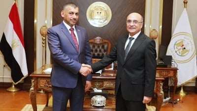قاضي النزاهة يسلم وزير العدل المصري قائمة بأسماء المطلوبين