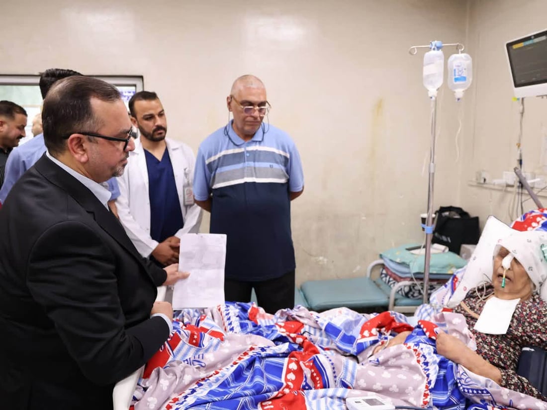 وزير الصحة يعفي مدير مستشفى الكرخ خلال زيارة مسائية مفاجئة