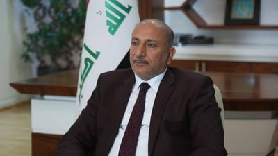 كيف نوفر الماء البارد لملايين الزوار؟ كربلاء تبحث عن حل والسوادني يدعم معامل الثلج