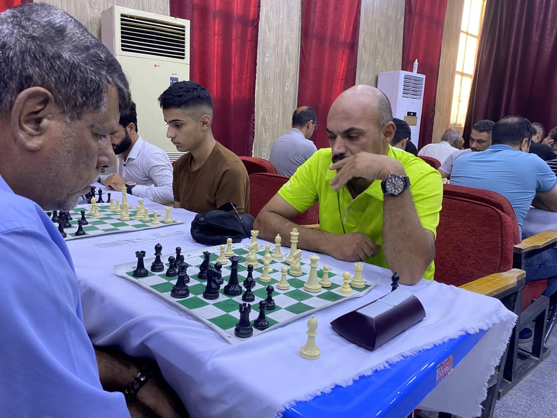 صور: بنات وأولاد في بطولة الزقورة للشطرنج.. مسابقة الراحل علي جمال في الناصرية