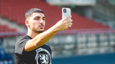 كوڕه‌ كوردێك په‌یوه‌ندی به‌ خولی ئه‌ڵمانیاوه‌ كرد