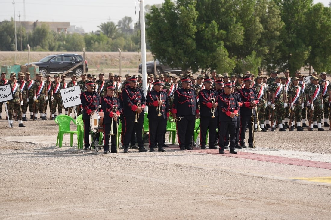 صور من الاستعراض العسكري لخريجي دورة عقود الشرطة في واسط