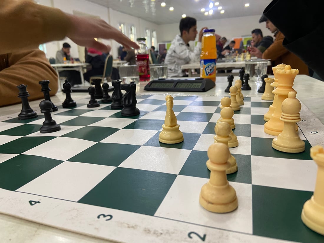 صور: “كِش ملك” في الضّلوعية.. أول بطولة شطرنج بمشاركة 20 لاعباً