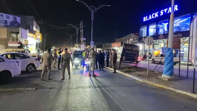 لە دوزخورماتوو هێز لە شەقامەکان دەبینرێ و بازگە دانراوە