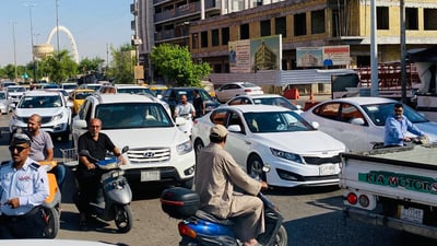 صيانة الجسر اليوغسلافي تخنق العمارة وكل الموظفين والطلبة تأخروا عن الدوام (صور)