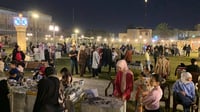65 بغدادية في حي حطين اصطحبن أجمل الشموع ورسمن بالحناء (...