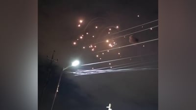 سماء أربيل تشتعل كالنهار.. الصواريخ لاحقت الـ”درون” وفجرتها