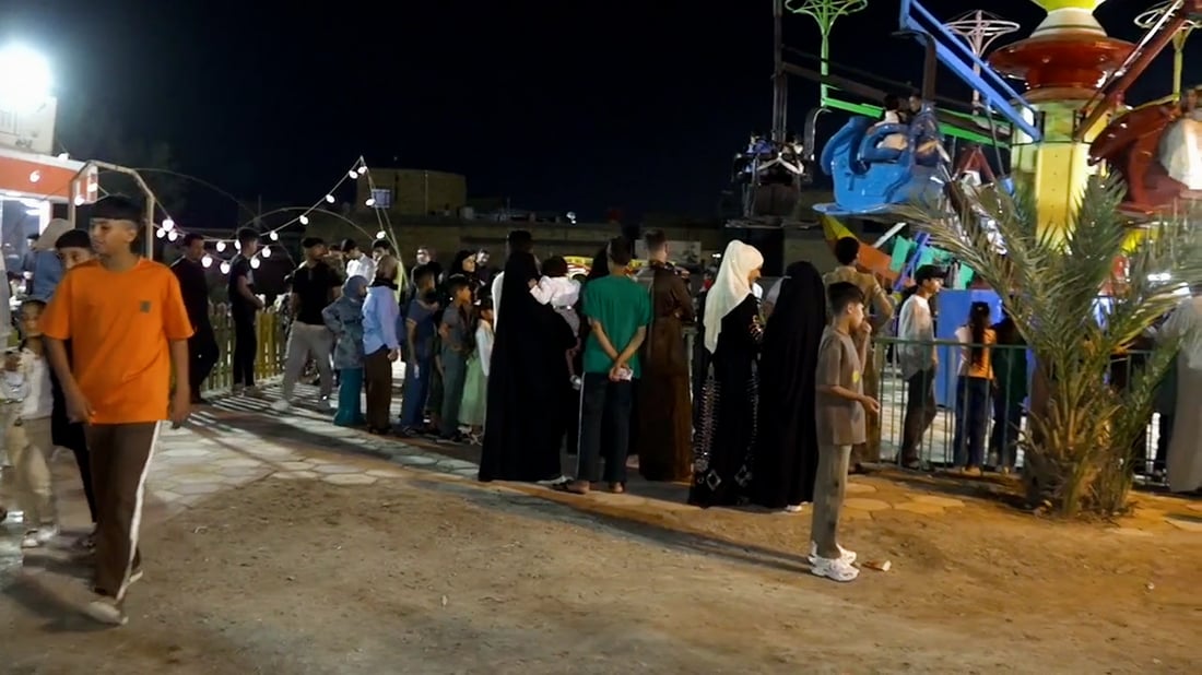 لحماية الشباب من “الانحراف”.. سوق الشيوخ تغلق المقاهي قبل الواحدة ليلاً