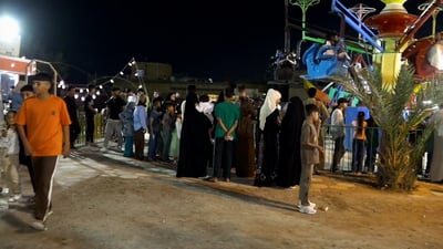 لحماية الشباب من “الانحراف”.. سوق الشيوخ تغلق المقاهي قبل الواحدة ليلاً