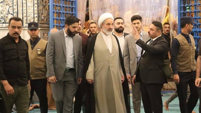 إمام جمعة مرقد السيدة زينب يزور جامع ومرقد الشيخ الكيلاني في بغداد