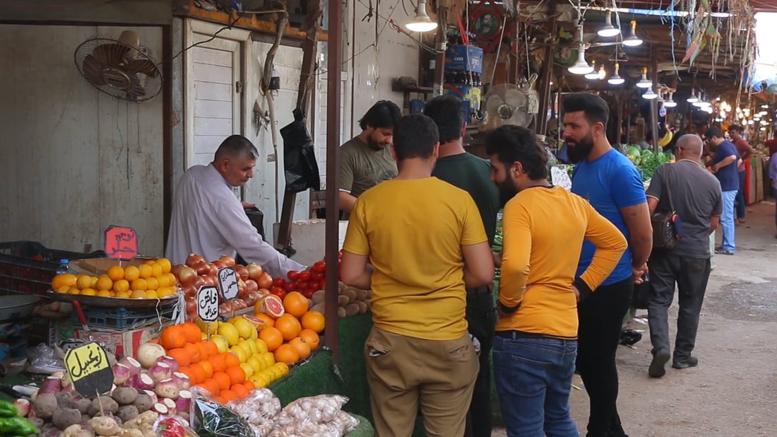 صور: ارتفاع سعر الخضروات في البصرة.. الأمطار تؤخر وصول البضاعة من كردستان وإيران