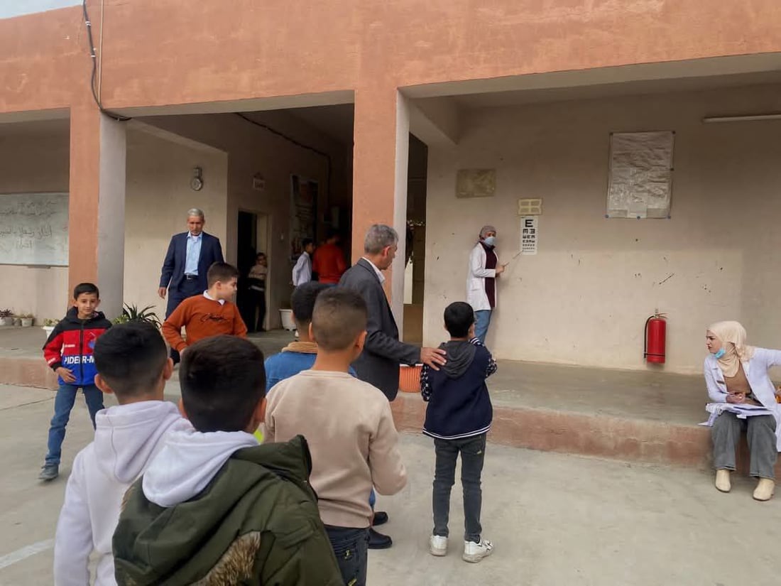 لە قوتابخانەکان چاوی قوتابییەکان دەپشکنێت