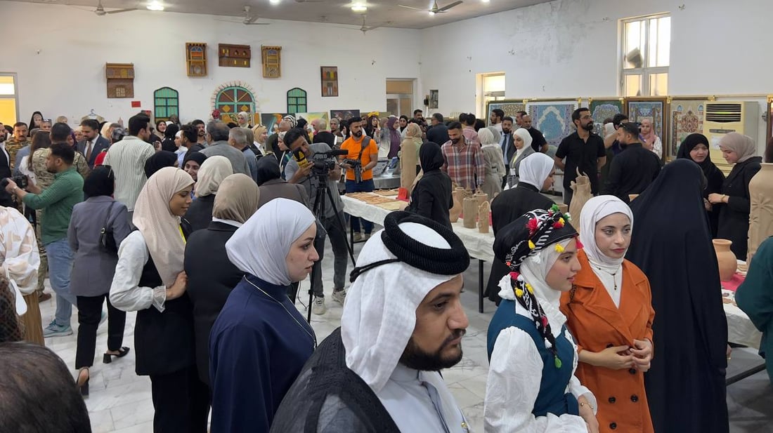 كان يوماً مزدحماً لدى بنات البصرة.. صور من الحضور الكبير في “الفنون الجميلة”