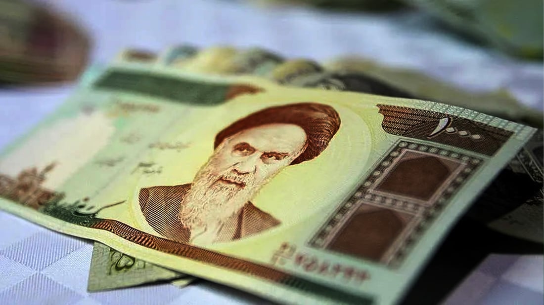 دۆلار بەرزبووەوە و تمەنیش دابەزی