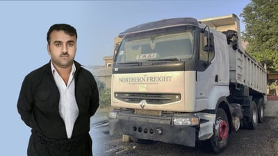 هاوڵاتییه‌كی قه‌سرێ لەگەڵ كوڕه‌كه‌ى بە خۆبەخشی زبڵ و خاشاكى ناحیه‌كه‌یان كۆده‌كه‌نه‌وه‌