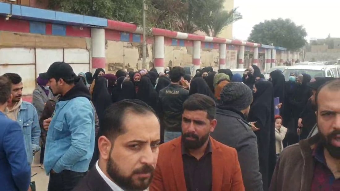 صور: دائرة صحة المثنى مغلقة “بأمر” 150 خريجاً من كليات العلوم