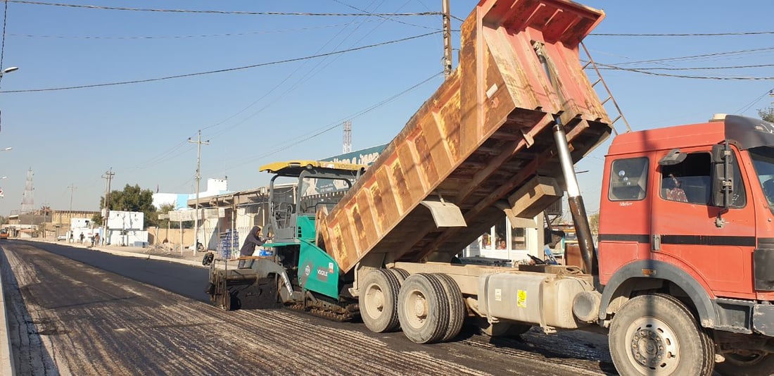 صور: التبليط يصل شارع جسر الشهداء وسط المثنى.. من يوم غد “ماكو طسات”