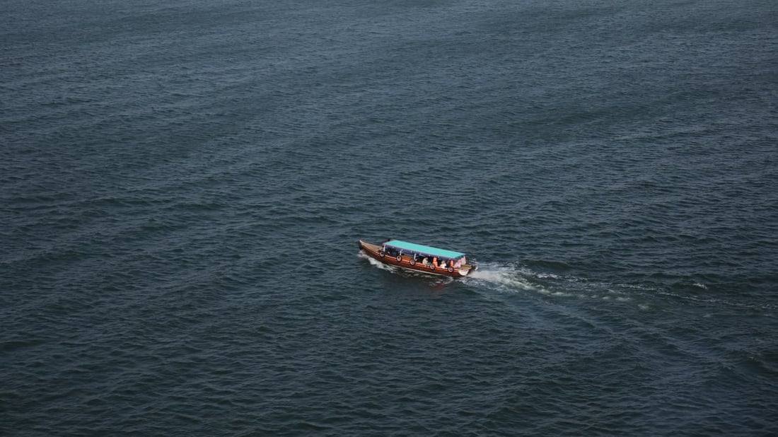 حال بحر العراق على شواطئ البصرة ومواعيد المد والجزر غداً الثلاثاء