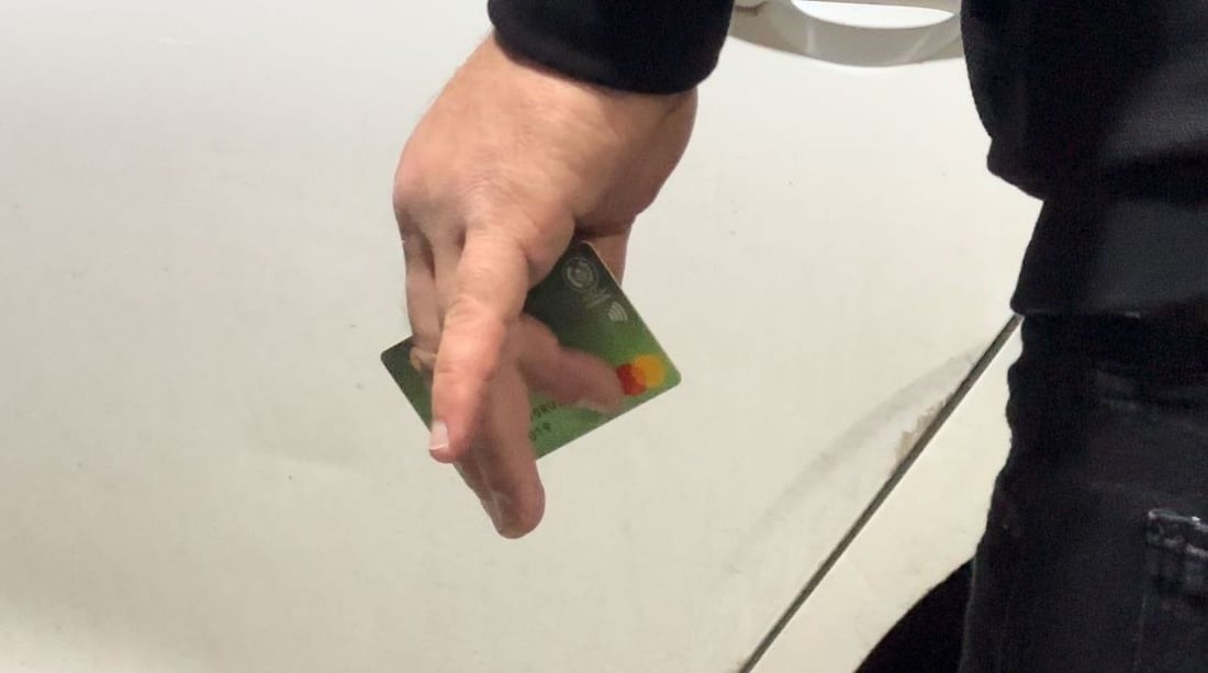 بطاقاتنا هل تعمل في البنزينخانة؟ كركوك مرتبكة قليلاً وتسأل عن التحول الإلكتروني