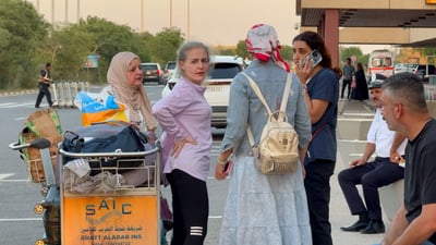 فيديو: إغلاق المطارات.. 17 بوابة في البصرة طريق العراقيين الوحيد للسفر جواً