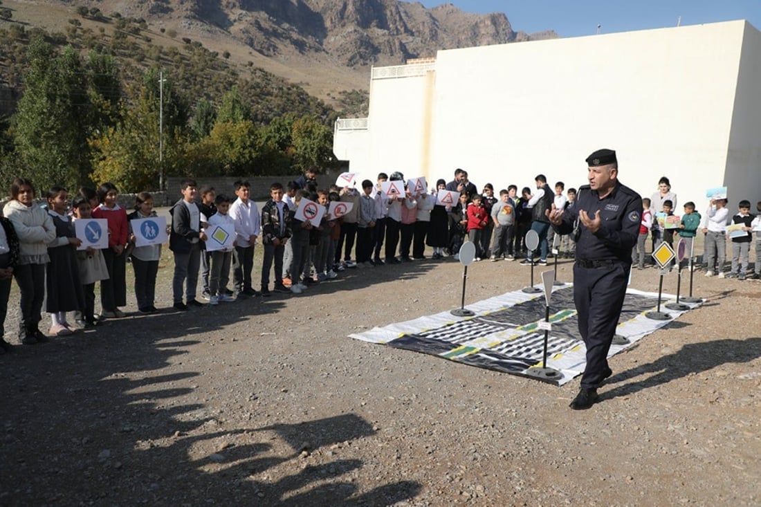 هاتوچۆى راپه‌ڕین له‌ساڵێكدا نزیكه‌ى 300 ناوه‌ندى خوێندنی به‌سه‌ركردووه‌ته‌وه‌