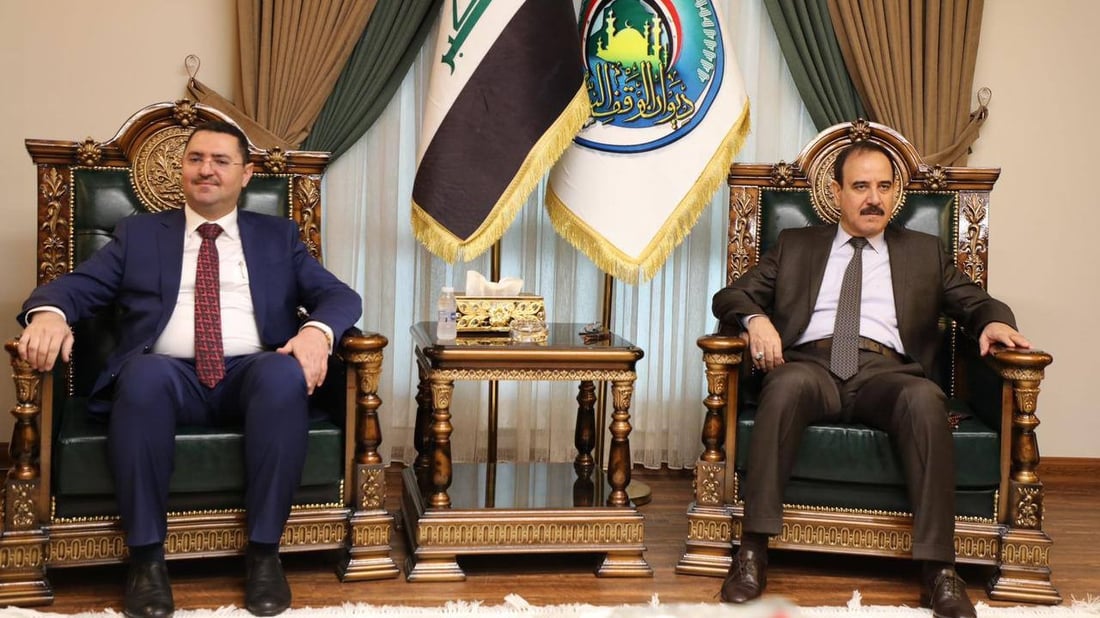 مشعان الخزرجي رئيساً للوقف السني ونجل أحمد عبدالغفور وكيلاً دينياً