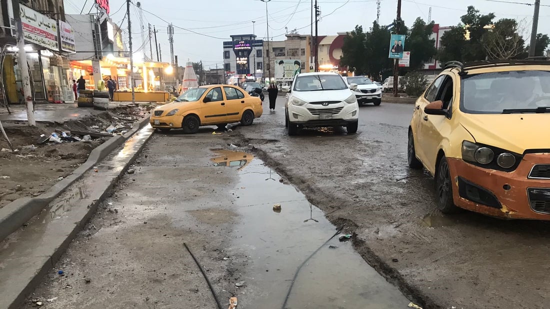 انزعاج في حي الجهاد: الأمطار كشفت حقيقة الإكساء.. و”التسليط” خطأ