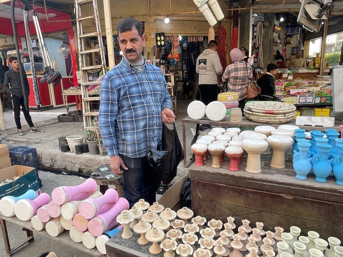 صور: نساء ديالى في سوق بعقوبة القديم وفاءً لنذر “زكريا” وطلباً للذرية