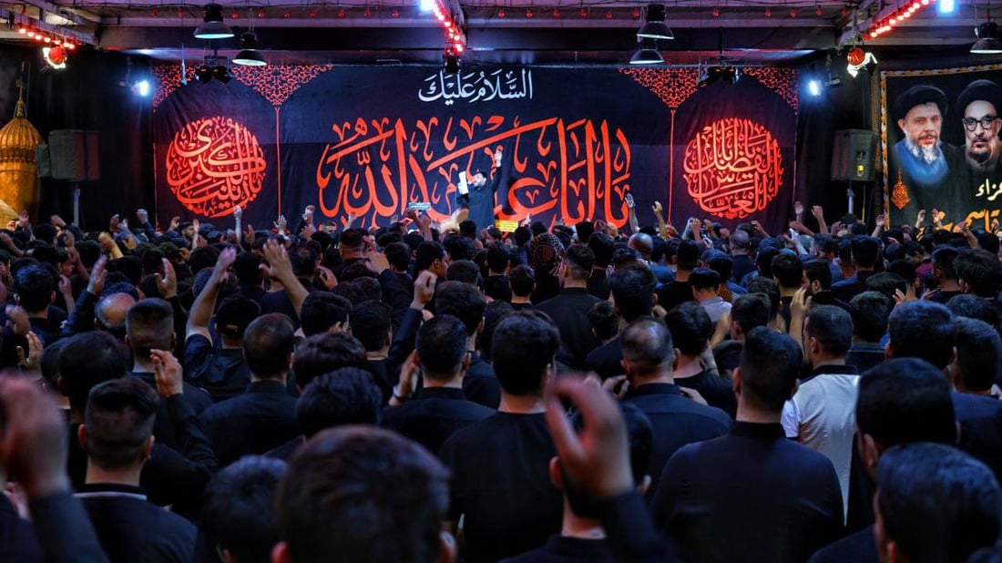 فاقد الموسوي يلهب ليالي النعمانية.. المئات حضروا في حسينية جلال الكناني (صور)