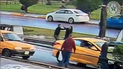 زوج ينهال بالضرب على زوجته وسط الشارع في بغداد.. شرطة الرصافة توضح الملابسات