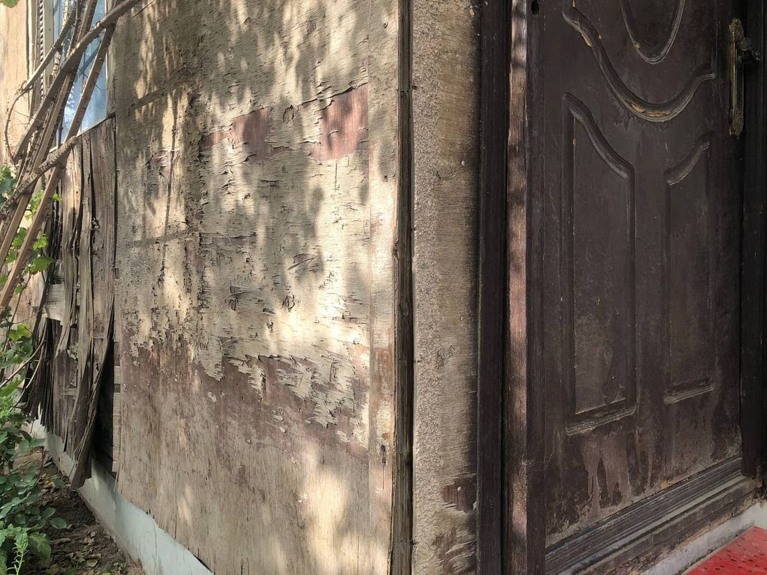 الدورة: سقوف منازل الإسكان لا تقي الرصاص.. موظفون ومتقاعدون يطالبون بالتمليك