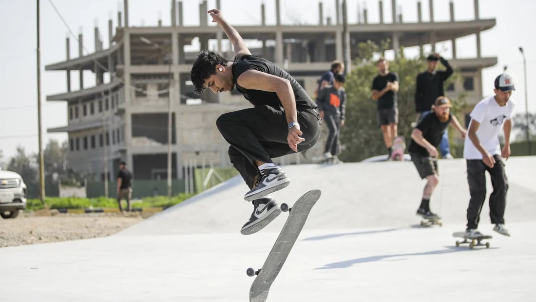 خبر سار لهواة التزلج.. افتتاح أول ساحة “سكيت بوردنج” في بغداد