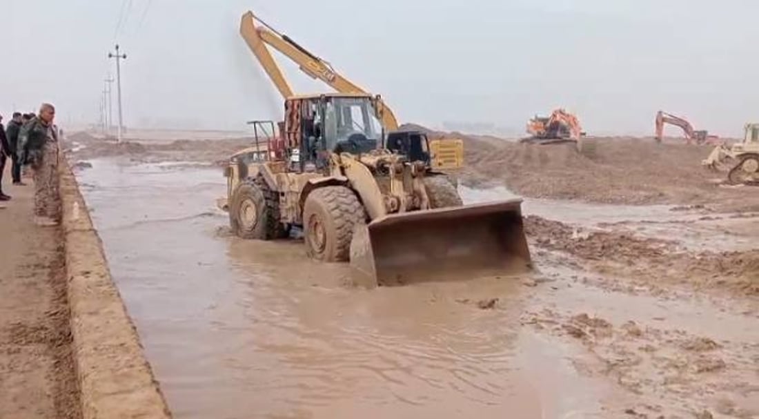 صور: قائد عمليات كركوك يزور المناطق المتضررة من الفيضانات في ناحية ليلان