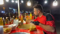 40 سنة خبرة في صحن لبلبي.. لا أحد يطبخ الحمص في مدينة الصد...