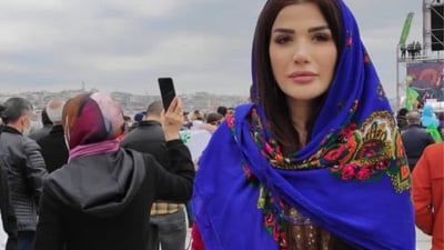 ژنە هونەرمەندێکی کورد بەهۆی ئاماژەکردن بە “هەرێمی کوردستان” لە فیلمێک دەرکرا